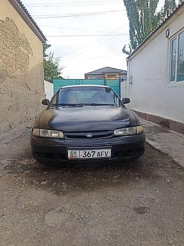 mazda 623: Mazda 626: 1995 г., Механика, Седан — 2
