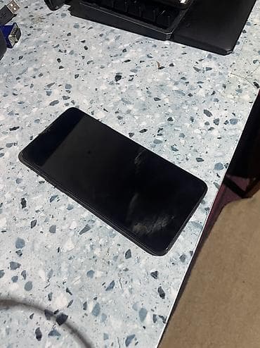 айфон на 27000сом: Samsung Galaxy A20s, Б/у, 32 ГБ, цвет - Черный — 2