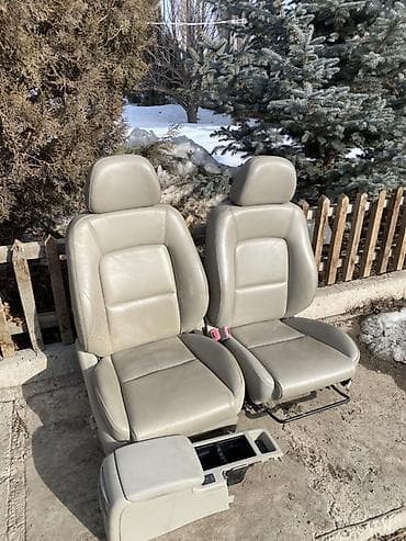 Отургучтар: Орундуктар комплектиси, Булгаары, Subaru 2004 г., Колдонулган, Оригинал, Жапония — 1