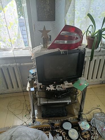 Продаю вещи связи с переездом Имеются еще палаткалодказеркала