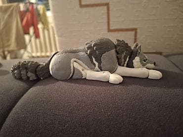 Фигурка лежачего волка напечатаная на 3Д принтере Применение: -