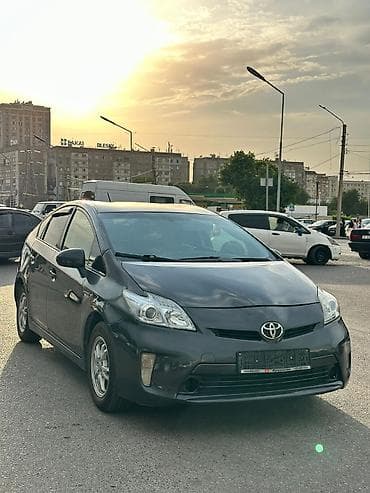 bmw 2: Toyota Prius: 2015 г., Вариатор, Гибрид, Хэтчбэк — 3