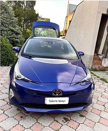jet car: Toyota Prius: 2017 г., 1.8 л, Вариатор, Гибрид, Лифтбек — 1
