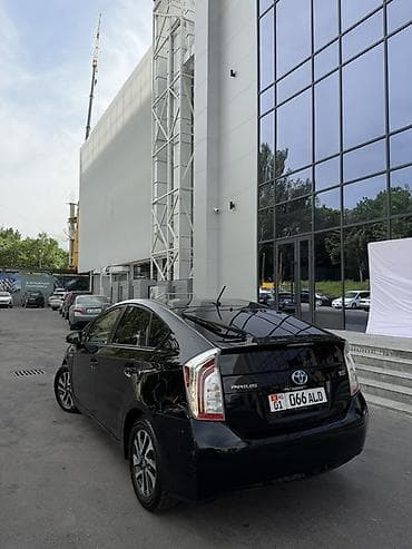 тайота естимо: Toyota Prius: 2013 г., 1.8 л, Вариатор, Гибрид, Хэтчбэк — 6