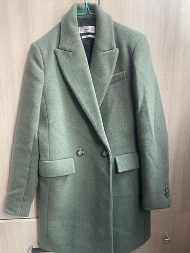 Пальто осень/зима от манго покупала дорого носила сезон состояние 👍🏻