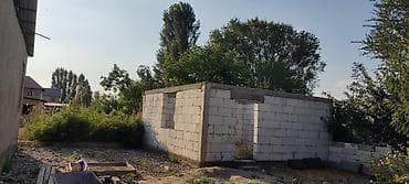открыто: Продаётся одноэтажный дом с участком. - Планировка: просторная — 9