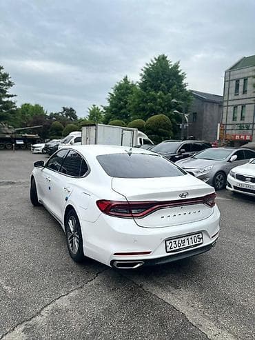 geely galaxy e5: Hyundai Grandeur: 2019 г., 2.4 л, Автомат, Бензин, Седан — 4