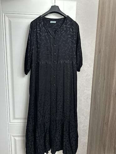 Женская одежда: Платье женское черное, свободного кроя, миди/макси длины. - Фасон — 3