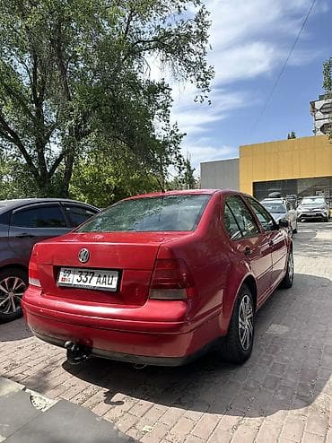 Унаа: Volkswagen Bora: 2003 г., 1.6 л, Кол менен иштөөчү, Бензин, Седан — 7