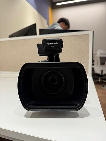 dvd usb: Профессиональная видеокамера Panasonic Ключевые особенности: - — 2