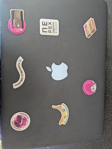 macbook pro 13 2018: Для лёгких задач, Б/у, Intel Core i5, ОЗУ, RAM: 8 ГБ — 2