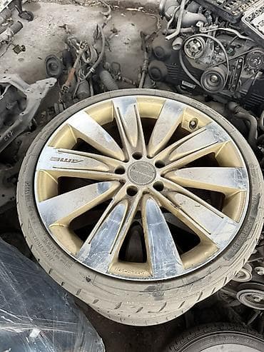 10 5j: Колеса в сборе 225 / 35 / R 19, Лето, Б/у, Комплект, Литые, отверстий - 5 — 1