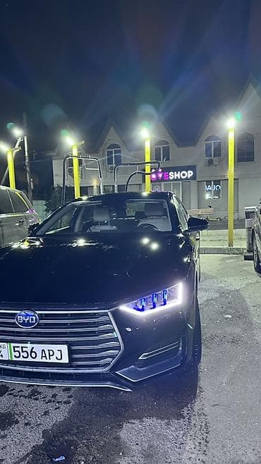 Продажа авто: BYD E9: 2021 г., Электромобиль, Седан — 2