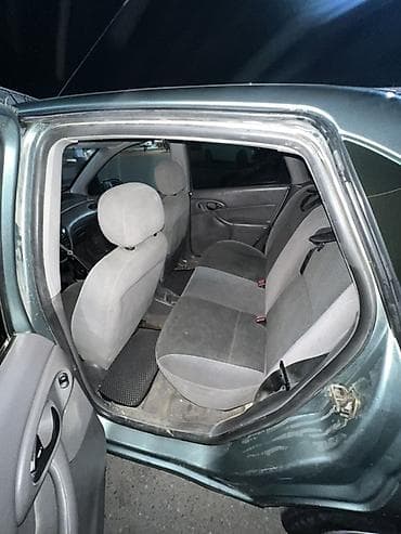 forester 2003: Ford Focus: 2004 г., 2 л, Механика, Бензин, Седан — 6