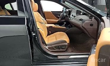 ls 470: Lexus ES: 2021 г., Вариатор, Гибрид, Седан — 9