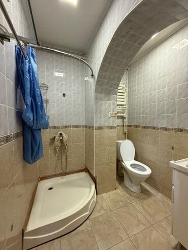 дом село ананьево: 200 м², 7 комнат, Парковка — 23