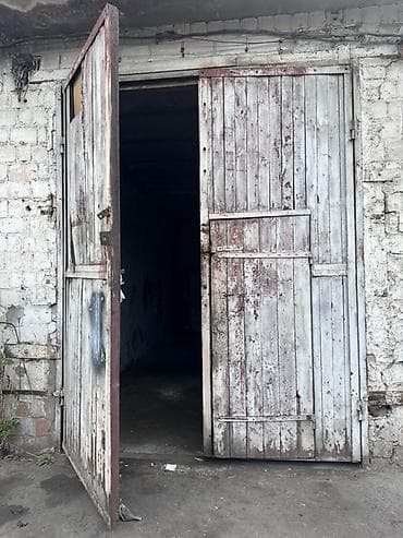 кофе машина в аренду: Помещение под мебельный цех или склад! Территория большая, может фура — 6