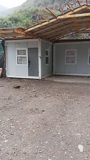 Модульные бытовки/контейнерные комнаты с навесом. - Компоновка: три