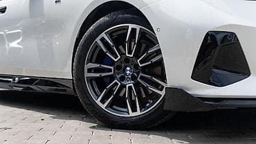 BMW 5 series: 2024 г., 2 л, Автомат, Бензин, Седан — 6