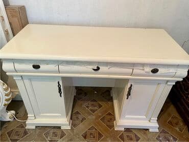 Шкафы: Продаю комод с зерколом. Длина комода 118,ш 50, выс 80 Длина зеркала — 1