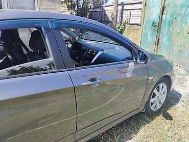 w210 cdi: Hyundai Solaris: 2012 г., 1.4 л, Автомат, Бензин, Седан — 3