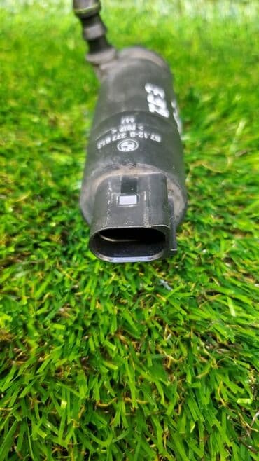 e91: Насос фароомывателя / омывателя фар 67 —-12 8 377 —-613 На БМВ Е36 — 2