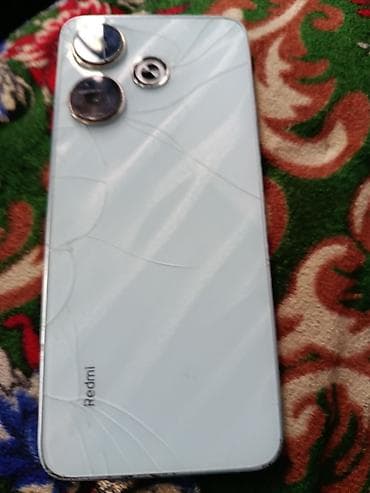 Мобильные телефоны: Redmi, Redmi 13, Б/у, 128 ГБ, цвет - Голубой — 1