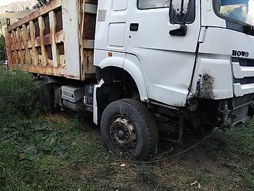 компрессор howo: На разбор Самосвал HOWO 2010г (Sinotruk), 6х4, стальная кузовная — 5
