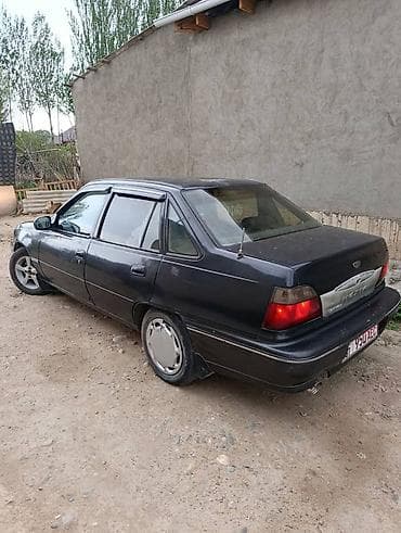 Транспорт: Daewoo Nexia: 1994 г., 1.5 л, Кол менен иштөөчү, Бензин, Седан — 4