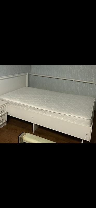 спалный мебел: Спальный гарнитур, Б/у, Шкаф, МДФ, цвет - Белый — 3