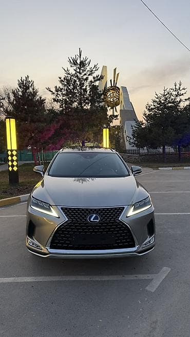с доплатой в обе стороны: Lexus RX: 2020 г., 3.5 л, Автомат, Гибрид, Кроссовер — 3