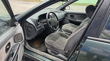 Унаа сатуу: Renault Laguna: 1994 г., 1.8 л, Кол менен иштөөчү, Бензин, Хетчбек — 4
