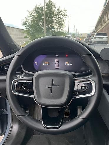 e2 byd: Электромобиль Polestar 2, лифтбек серого цвета. Кузов и экстерьер: - — 5