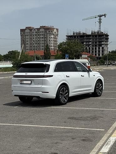 zero x neo: Lixiang L7: 2024 г., Гибрид, Кроссовер — 4