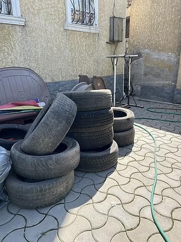 r 21: Комплект автомобильных шин б/у (летние). На фото — несколько — 1