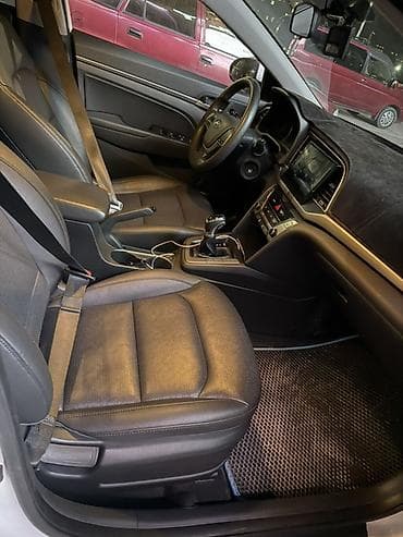 e class: Hyundai Avante: 2018 г., 1.6 л, Автомат, Бензин, Седан — 4