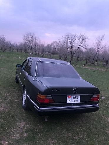 спринтер макси: Mercedes-Benz W124: 1992 г., 2 л, Бензин, Седан — 6