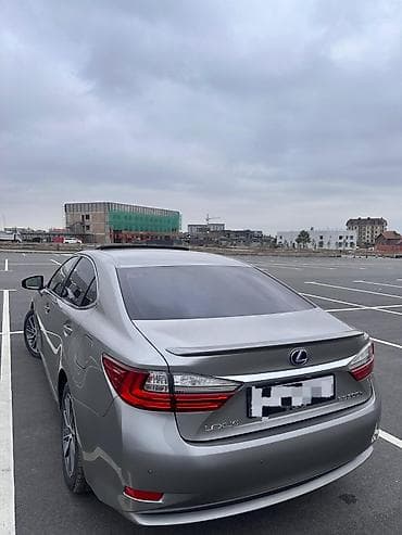 camry 2020: Lexus ES: 2016 г., 2.5 л, Автомат, Гибрид, Седан — 2