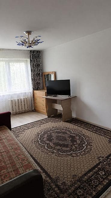 4: 2 комнаты, 43 м², 7 мкр 104 серия, 4 этаж, Старый ремонт — 1
