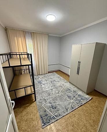 Сдается 1 комната, Восток‑5, 1 этаж из 2. Полностью меблирована: -
