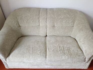 Столы: Продается диван, не раскладной качественный, крепкий, размер 160 х 95 — 2