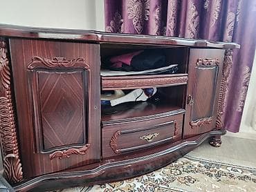 Мебель: Универсальная тумба под ТВ/медиаприставки в классическом стиле. - — 6