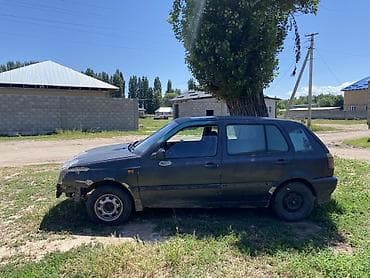 Унаа: Volkswagen Golf: 1993 г., 1.6 л, Кол менен иштөөчү, Бензин, Хетчбек — 4