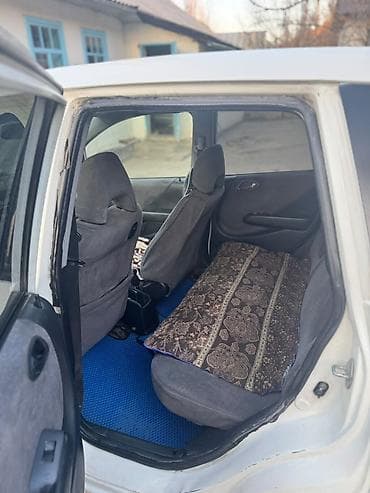 кузов пасат: Honda Fit: 2002 г., Автомат, Бензин, Хэтчбэк — 5