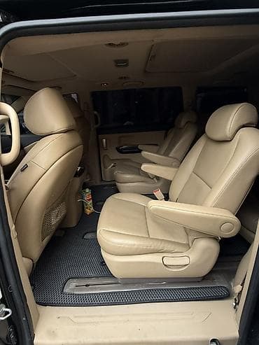 Kia Carnival: 2017 г., 2.2 л, Автомат, Бензин, Минивэн — 7