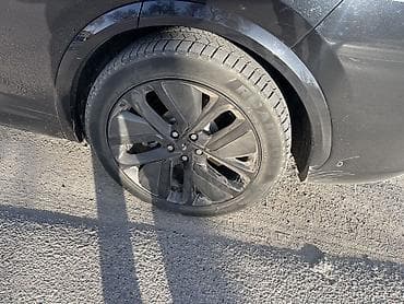 suzuki lets: Lixiang L7: 2023 г., Электромобиль — 3