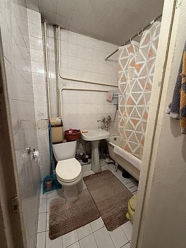 продаю или менаю: 1 комната, 31 м², 104 серия, 1 этаж, Старый ремонт — 7