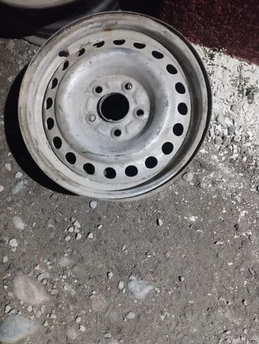 Железные Диски R 15 1 шт, отверстий - 4, Б/у