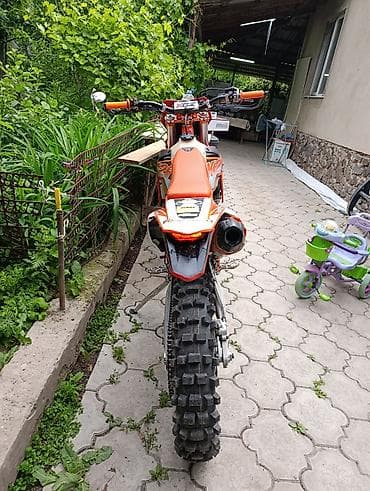 мото багаж: Эндуро-мотоцикл Хингузин KTM рама ка 10 коробка 6 ступка водянка — 4