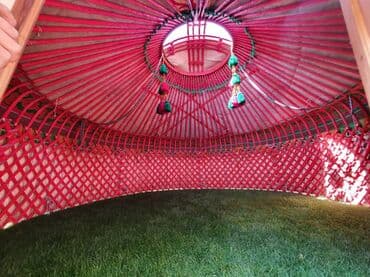 палатка туристическая: Боз үйлөрдү ижаралоо, Каркасы Жыгач, 100 баштан көп, Казан, Идиш-аяк, Полу менен — 27